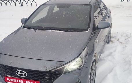 Hyundai Solaris II рестайлинг, 2020 год, 1 400 000 рублей, 6 фотография