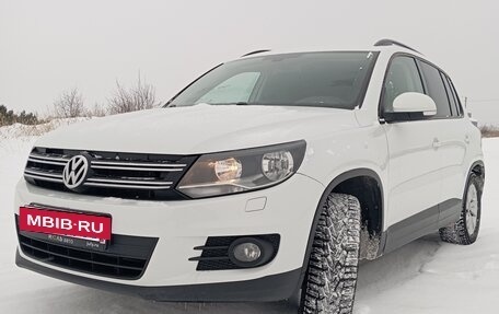 Volkswagen Tiguan I, 2015 год, 1 550 000 рублей, 2 фотография