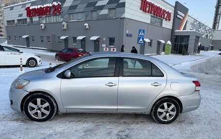 Toyota Yaris III рестайлинг, 2008 год, 499 999 рублей, 3 фотография