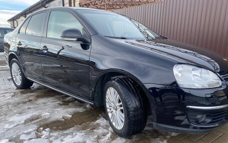 Volkswagen Jetta VI, 2008 год, 745 000 рублей, 2 фотография