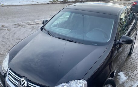 Volkswagen Jetta VI, 2008 год, 745 000 рублей, 3 фотография