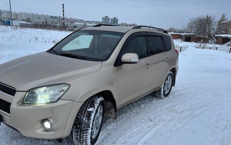 Toyota RAV4, 2011 год, 1 700 000 рублей, 2 фотография