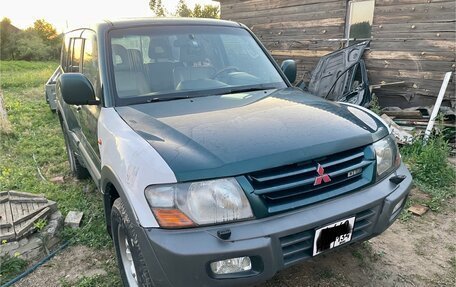 Mitsubishi Pajero III рестайлинг, 2000 год, 1 000 000 рублей, 1 фотография
