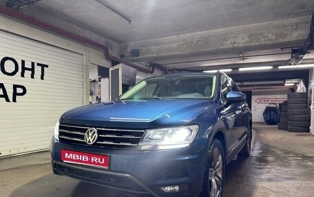 Volkswagen Tiguan II, 2020 год, 3 000 000 рублей, 1 фотография