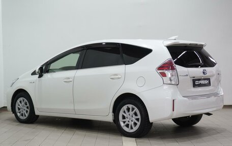 Toyota Prius Alpha I (ZVW40/41), 2015 год, 1 288 000 рублей, 2 фотография