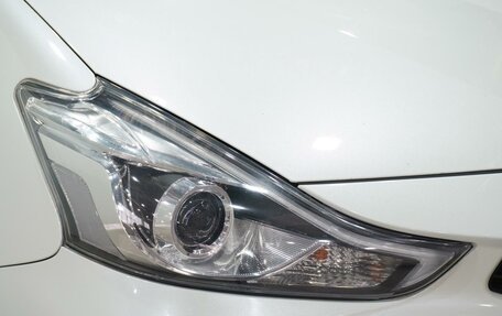 Toyota Prius Alpha I (ZVW40/41), 2015 год, 1 288 000 рублей, 7 фотография