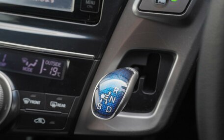 Toyota Prius Alpha I (ZVW40/41), 2015 год, 1 288 000 рублей, 20 фотография