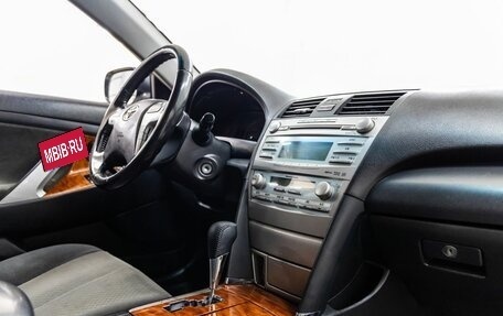 Toyota Camry, 2007 год, 1 099 000 рублей, 35 фотография