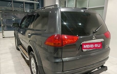 Mitsubishi Pajero IV, 2010 год, 1 375 000 рублей, 8 фотография