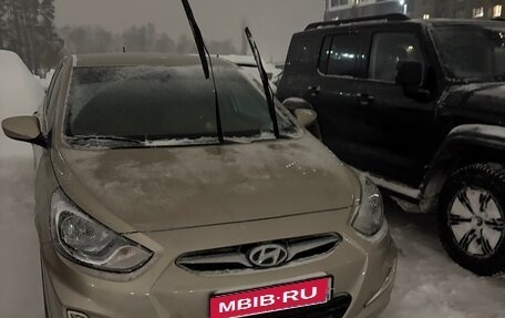 Hyundai Solaris II рестайлинг, 2011 год, 750 000 рублей, 1 фотография