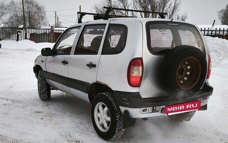 Chevrolet Niva I рестайлинг, 2003 год, 385 000 рублей, 2 фотография