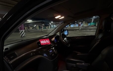 Nissan Elgrand III, 2011 год, 950 000 рублей, 7 фотография