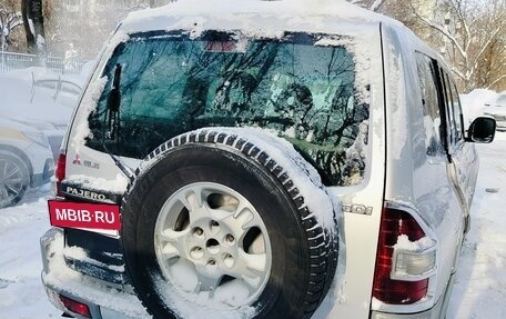 Mitsubishi Pajero III рестайлинг, 2001 год, 850 000 рублей, 4 фотография