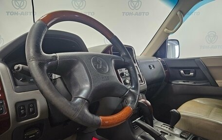 Mitsubishi Pajero III рестайлинг, 2006 год, 818 000 рублей, 15 фотография