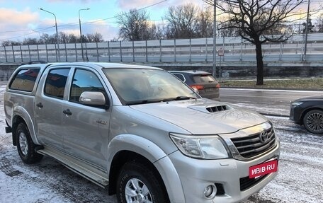 Toyota Hilux VII, 2013 год, 1 550 000 рублей, 14 фотография