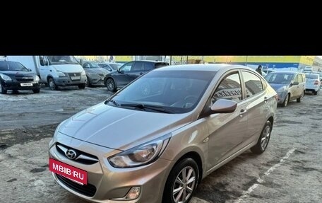 Hyundai Solaris II рестайлинг, 2011 год, 750 000 рублей, 2 фотография