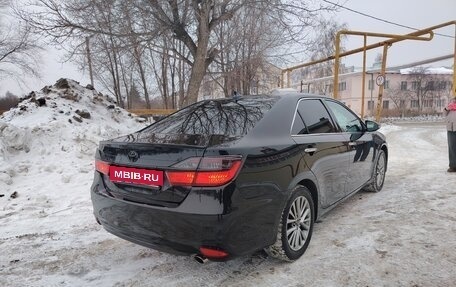 Toyota Camry, 2014 год, 2 100 000 рублей, 5 фотография