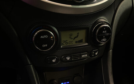 Hyundai Solaris II рестайлинг, 2011 год, 735 000 рублей, 13 фотография