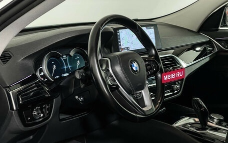 BMW 6 серия, 2018 год, 3 700 000 рублей, 11 фотография