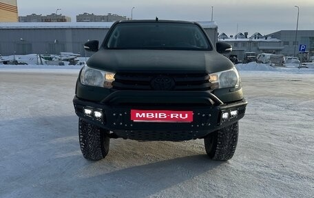 Toyota Hilux VIII, 2016 год, 3 500 000 рублей, 1 фотография