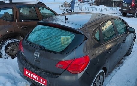 Opel Astra J, 2010 год, 599 000 рублей, 10 фотография