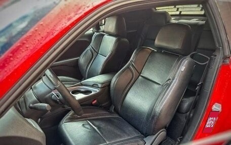 Dodge Challenger III рестайлинг 2, 2020 год, 3 499 000 рублей, 5 фотография