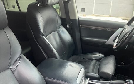 Toyota Land Cruiser 200, 2018 год, 5 750 000 рублей, 9 фотография