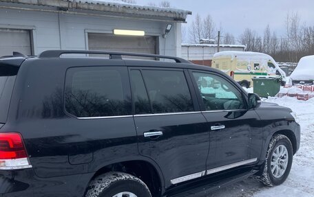 Toyota Land Cruiser 200, 2018 год, 5 750 000 рублей, 4 фотография