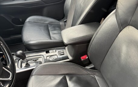 Mitsubishi Outlander III рестайлинг 3, 2018 год, 2 100 000 рублей, 12 фотография