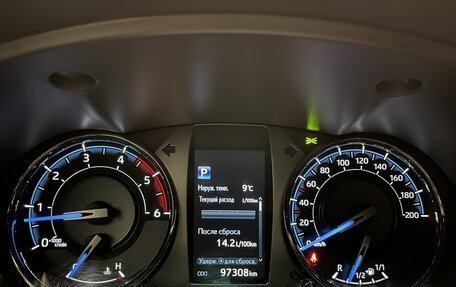 Toyota Hilux VIII, 2021 год, 6 150 000 рублей, 23 фотография