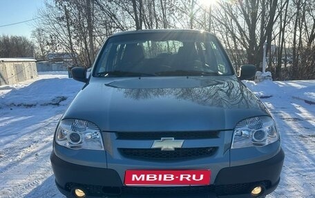 Chevrolet Niva I рестайлинг, 2018 год, 735 000 рублей, 1 фотография