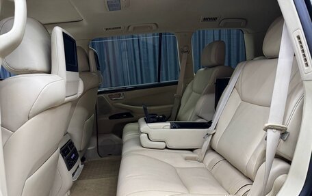 Lexus LX III, 2015 год, 4 950 000 рублей, 27 фотография