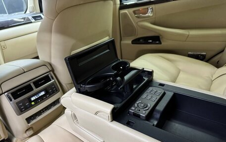 Lexus LX III, 2015 год, 4 950 000 рублей, 26 фотография