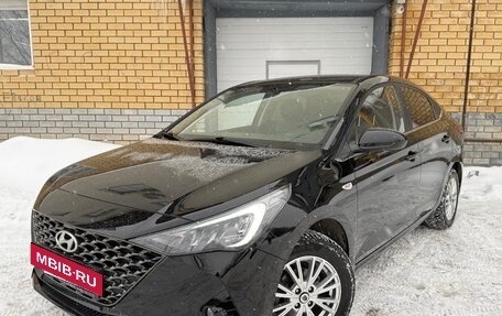 Hyundai Solaris II рестайлинг, 2021 год, 1 799 000 рублей, 16 фотография