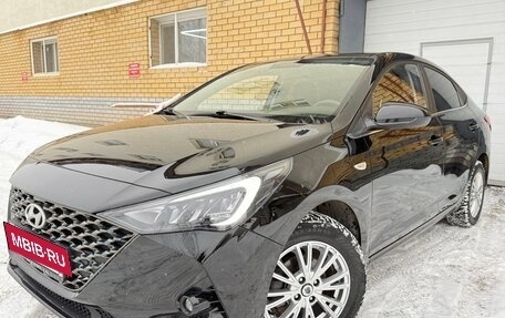 Hyundai Solaris II рестайлинг, 2021 год, 1 799 000 рублей, 9 фотография