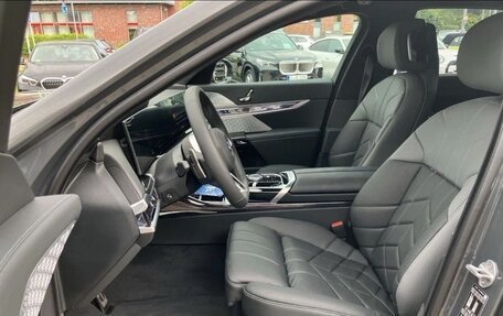 BMW 7 серия, 2025 год, 16 500 000 рублей, 13 фотография