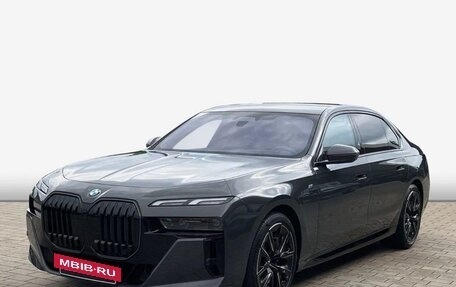 BMW 7 серия, 2025 год, 16 500 000 рублей, 14 фотография