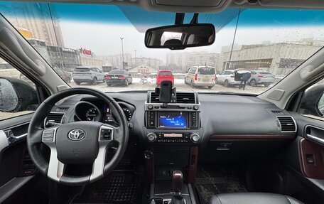 Toyota Land Cruiser Prado 150 рестайлинг 2, 2016 год, 4 710 000 рублей, 9 фотография