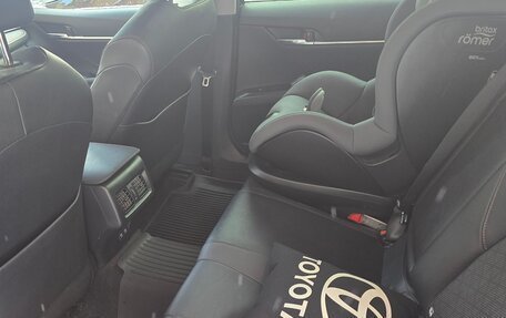 Toyota Camry, 2021 год, 3 150 000 рублей, 9 фотография