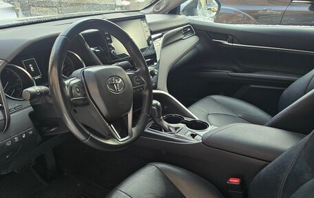 Toyota Camry, 2021 год, 3 150 000 рублей, 7 фотография