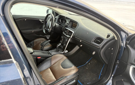 Volvo V40 Cross Country I, 2014 год, 1 550 000 рублей, 6 фотография