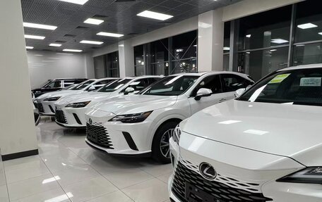 Lexus RX IV рестайлинг, 2025 год, 7 750 000 рублей, 8 фотография