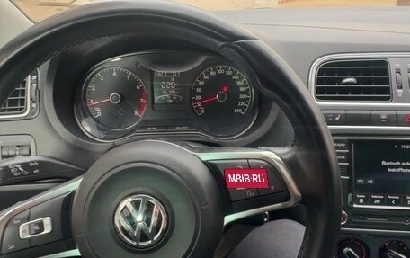 Volkswagen Polo VI (EU Market), 2018 год, 1 650 000 рублей, 2 фотография