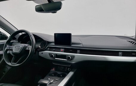 Audi A4, 2018 год, 2 199 000 рублей, 10 фотография