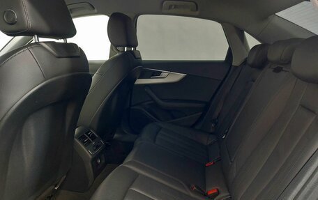 Audi A4, 2018 год, 2 199 000 рублей, 15 фотография