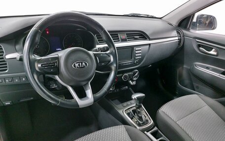 KIA Rio IV, 2018 год, 1 549 000 рублей, 10 фотография