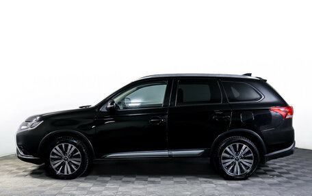 Mitsubishi Outlander III рестайлинг 3, 2018 год, 1 890 000 рублей, 8 фотография