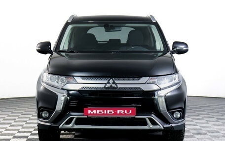 Mitsubishi Outlander III рестайлинг 3, 2018 год, 1 890 000 рублей, 2 фотография
