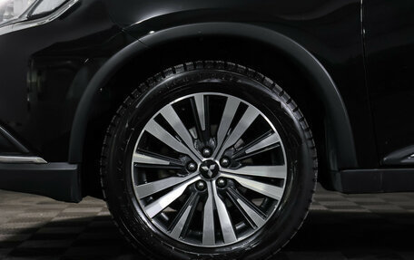 Mitsubishi Outlander III рестайлинг 3, 2018 год, 1 890 000 рублей, 28 фотография