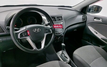 Hyundai Solaris II рестайлинг, 2011 год, 789 000 рублей, 10 фотография